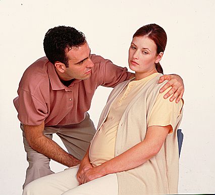 dấu hiệu bất thường khi phụ nữ mang thai