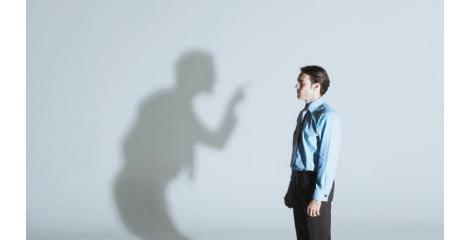 Bị người khác chỉ trích xin đừng vội tự ái hay sợ sệt: Thay vì làm con rùa rụt cổ, người biết nhìn xa trông rộng sẽ lấy đó làm bàn đạp thăng tiến! - Ảnh 1.